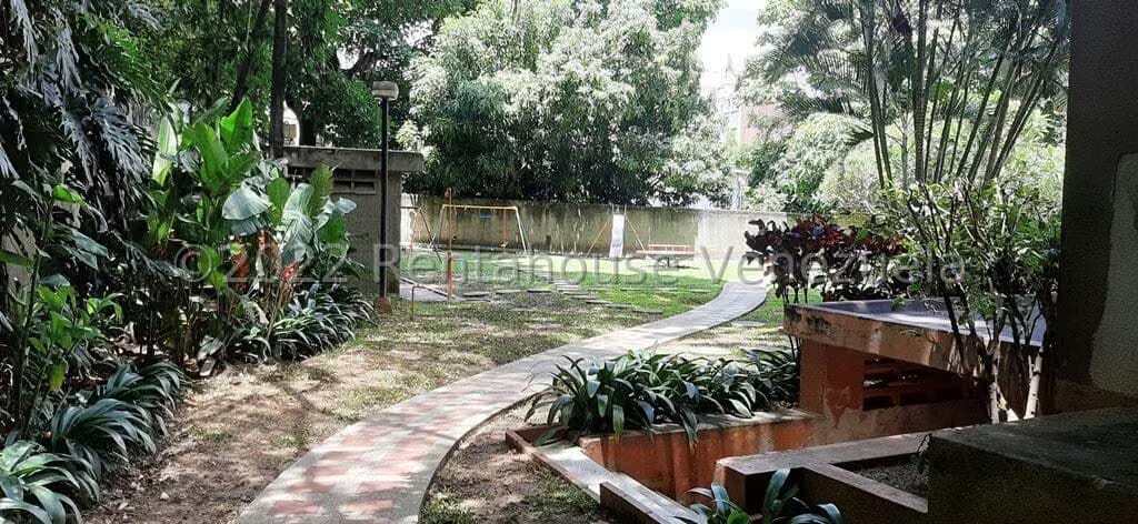 Apartamento (1 Nivel) en Venta en San Bernardino, Distrito Metropolitano - 38