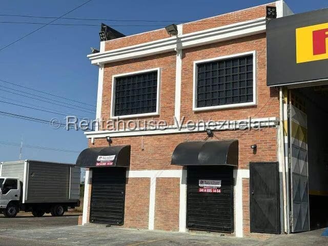 Comercial (Local Comercial) en Alquiler en Puerta Maraven, Falcon - 2