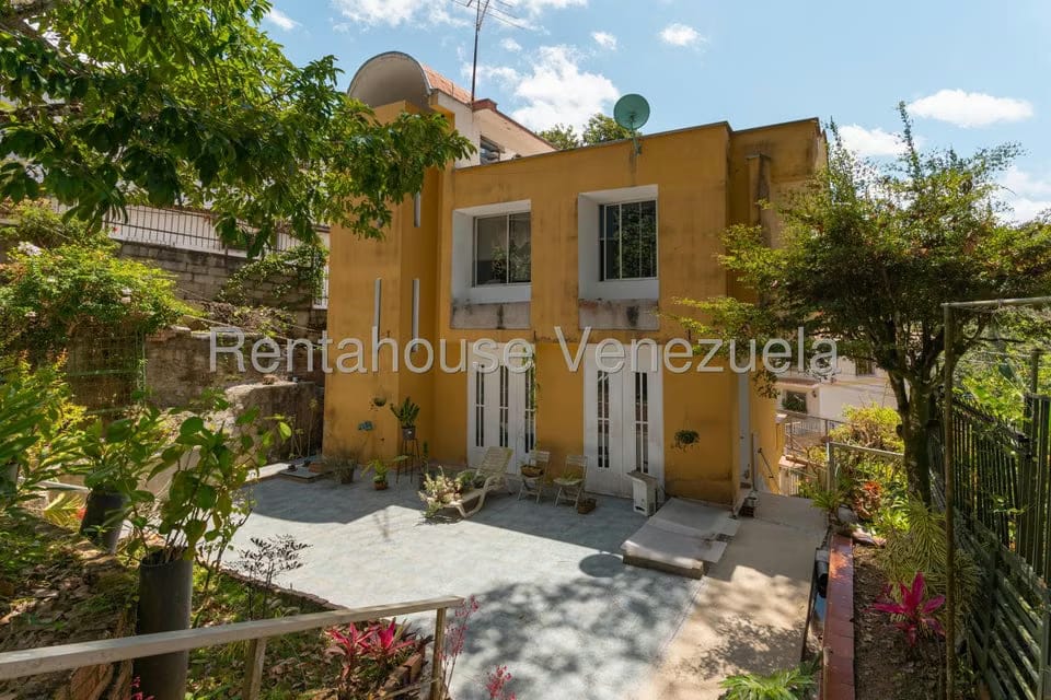 Casa (Multipes Niveles) en Venta en El Hatillo, Distrito Metropolitano - 2