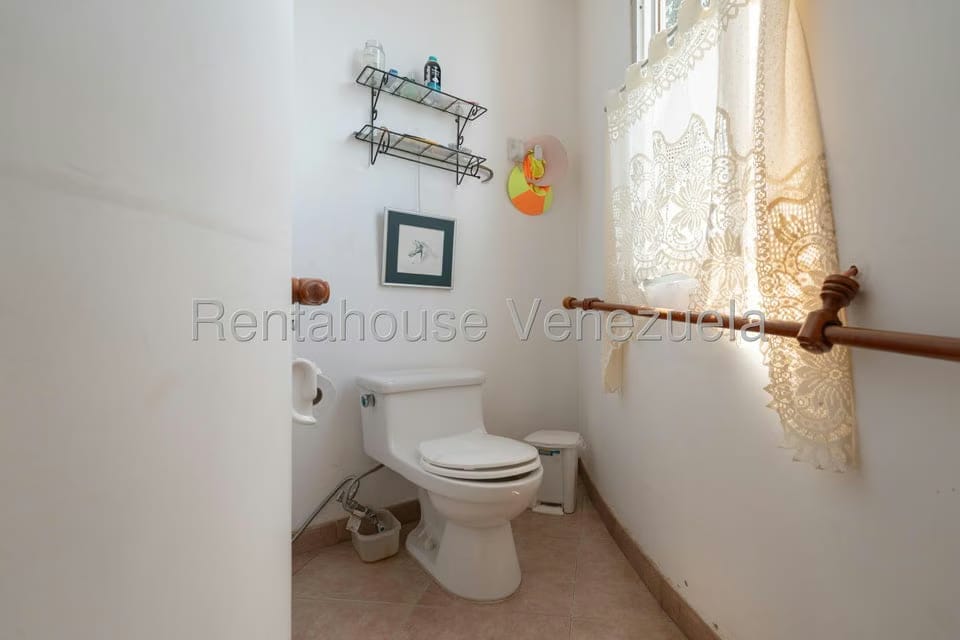 Casa (Multipes Niveles) en Venta en El Hatillo, Distrito Metropolitano - 11