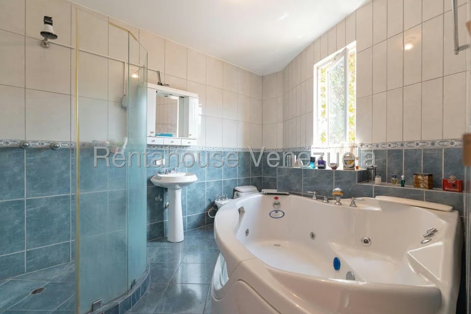 Casa (Multipes Niveles) en Venta en El Hatillo, Distrito Metropolitano - 15