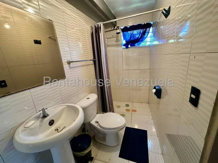 Casa (Multipes Niveles) en Venta en La Peña, Miranda - 28