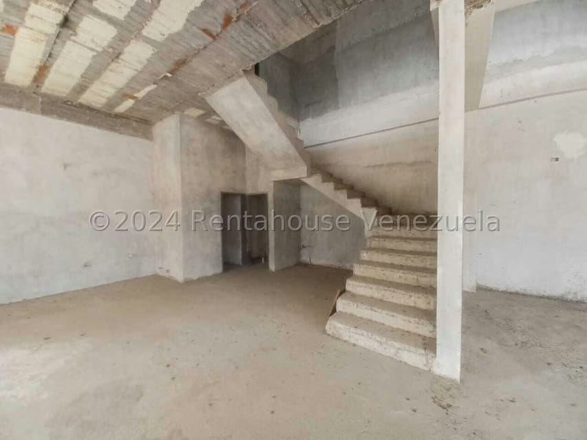 Comercial (Local Comercial) en Venta en Avenida Aragua, Aragua - 12