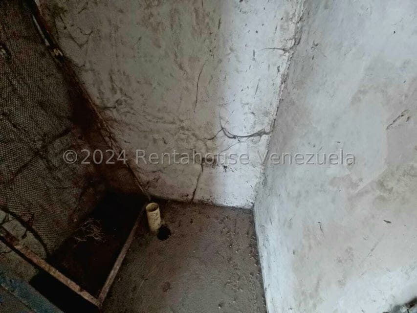 Comercial (Local Comercial) en Venta en Avenida Aragua, Aragua - 16