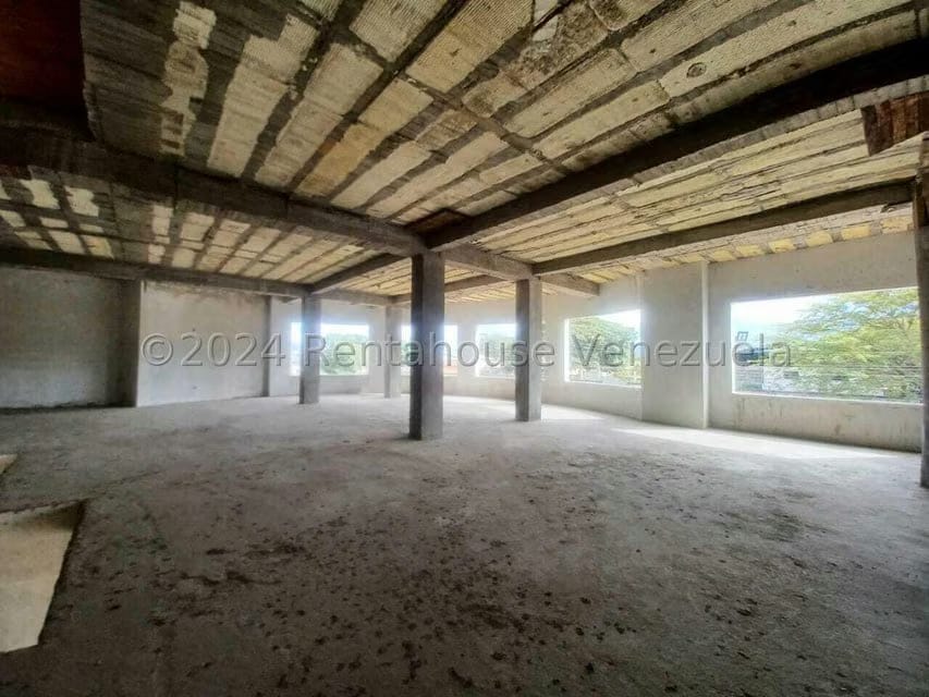 Comercial (Local Comercial) en Venta en Avenida Aragua, Aragua - 21