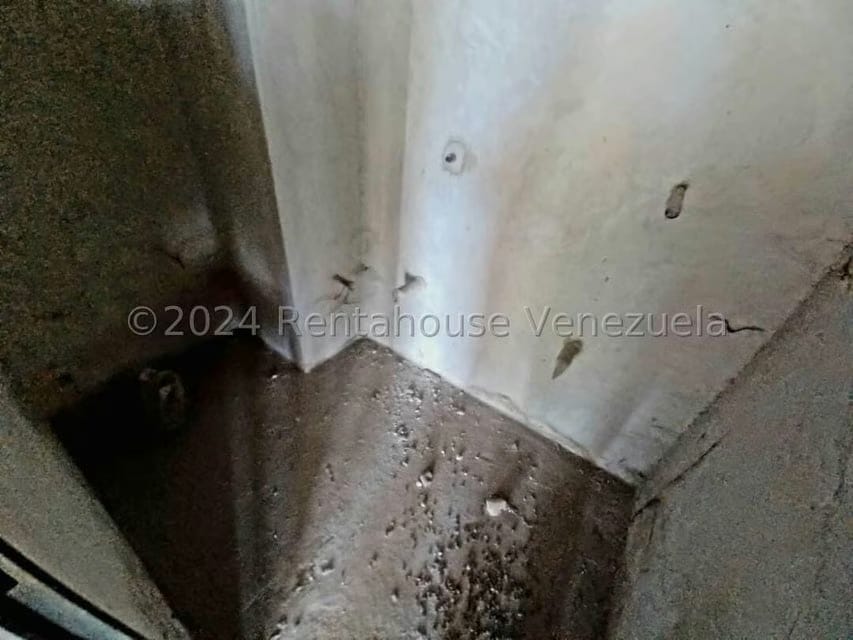 Comercial (Local Comercial) en Venta en Avenida Aragua, Aragua - 25