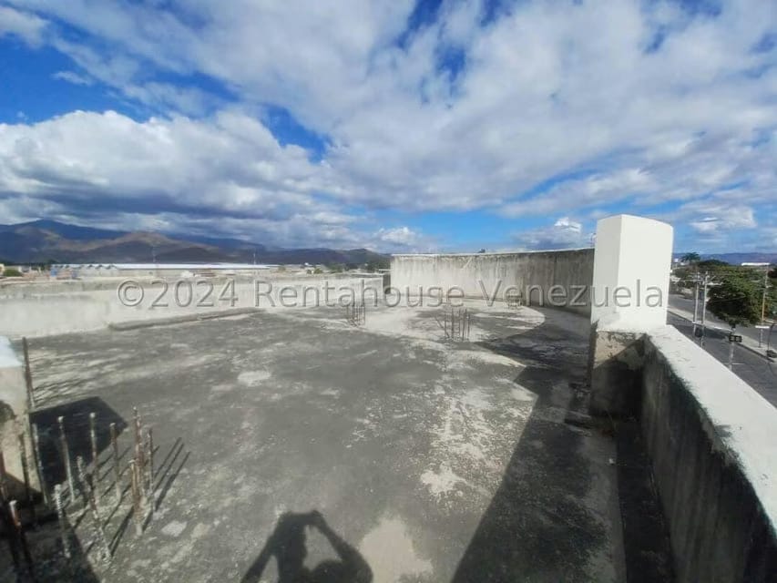 Comercial (Local Comercial) en Venta en Avenida Aragua, Aragua - 31