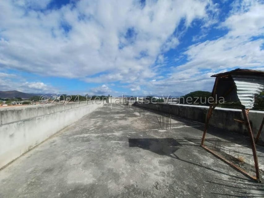 Comercial (Local Comercial) en Venta en Avenida Aragua, Aragua - 32