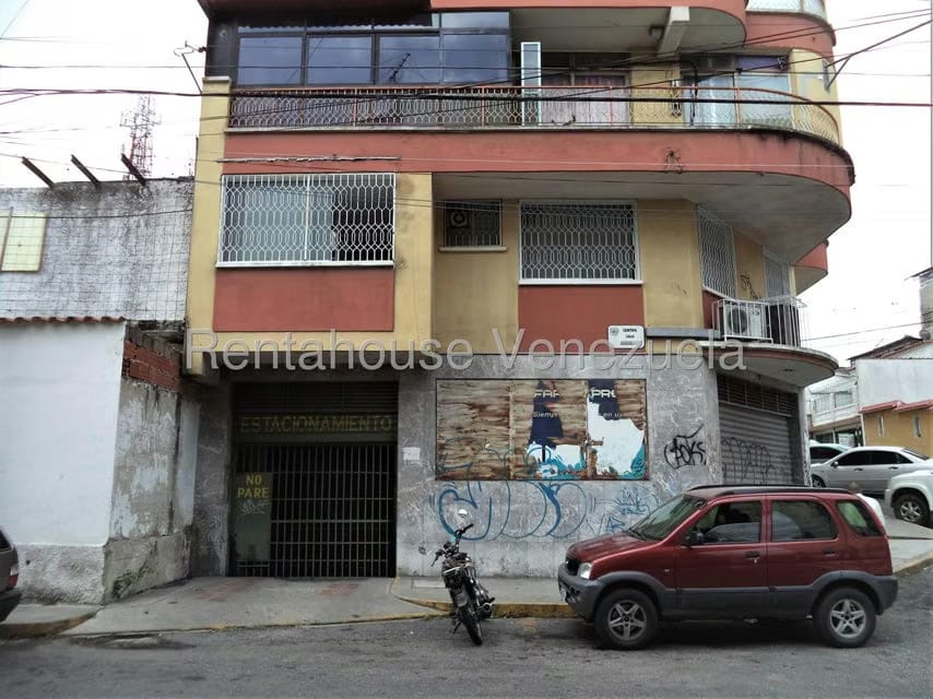 Comercial (Consultorio Medico) en Venta en Municipio Guaicaipuro, Miranda - 2
