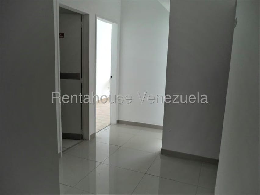 Comercial (Consultorio Medico) en Venta en Municipio Guaicaipuro, Miranda - 14