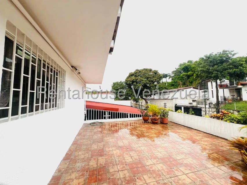 Casa (Multipes Niveles) en Venta en Prados del Este, Distrito Metropolitano - 5