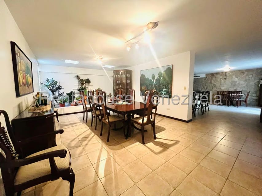 Casa (Multipes Niveles) en Venta en Prados del Este, Distrito Metropolitano - 9