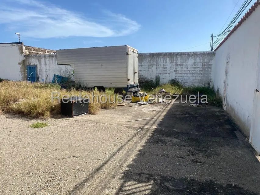 Terreno (Residencial) en Venta en Los Robles, Nueva Esparta - 7