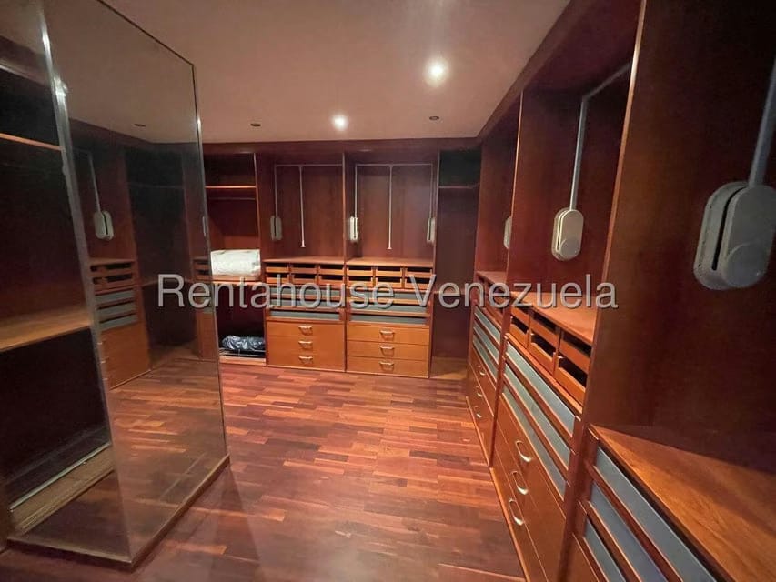 Apartamento (Multiples Niveles) en Venta en La Tahona, Distrito Metropolitano - 33