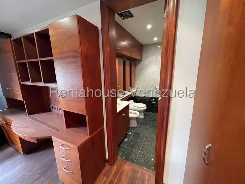 Apartamento (Multiples Niveles) en Venta en La Tahona, Distrito Metropolitano - 41