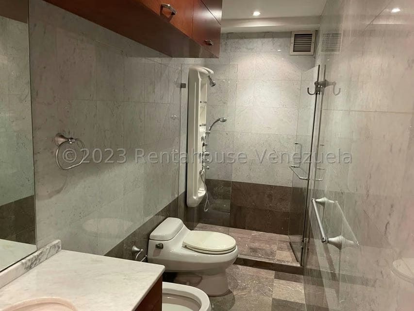 Apartamento (Multiples Niveles) en Venta en La Tahona, Distrito Metropolitano - 48