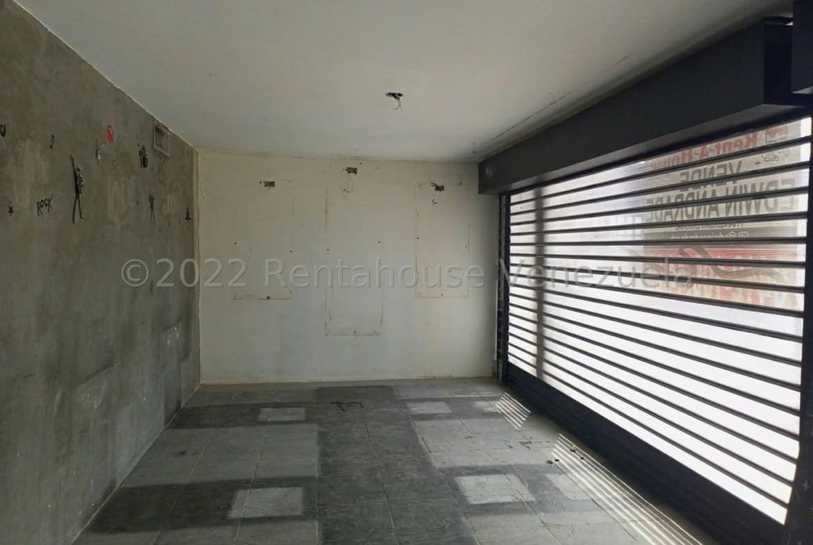 24-3943 Venta de Locales con apartamento - 2