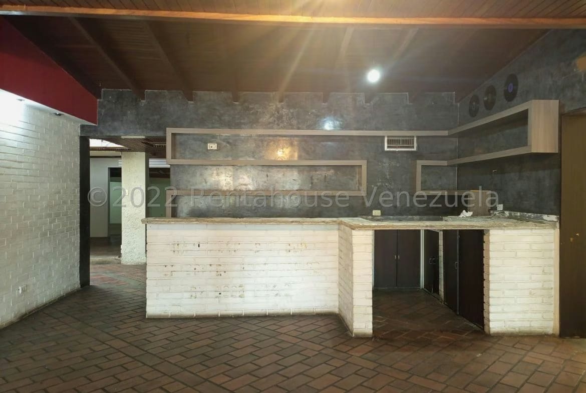 24-3943 Venta de Locales con apartamento - 3