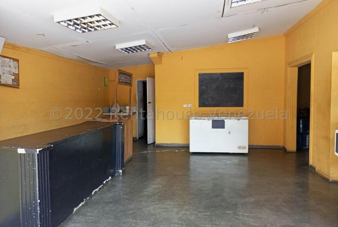 24-3943 Venta de Locales con apartamento - 4