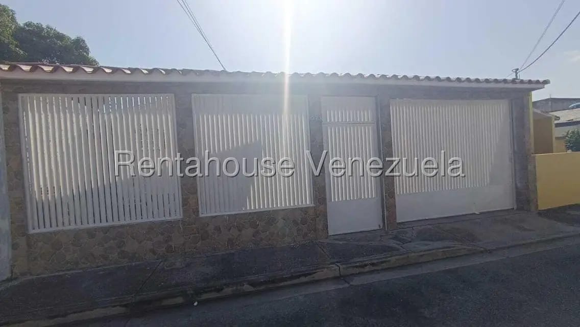 Casa (1 Nivel) en Venta en La Rosaleda, Aragua - 2