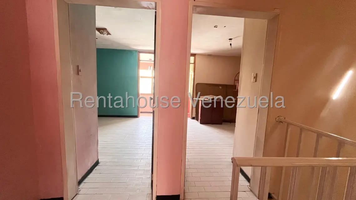 Casa (Duplex) en Venta en Zona Oeste, Lara - 8