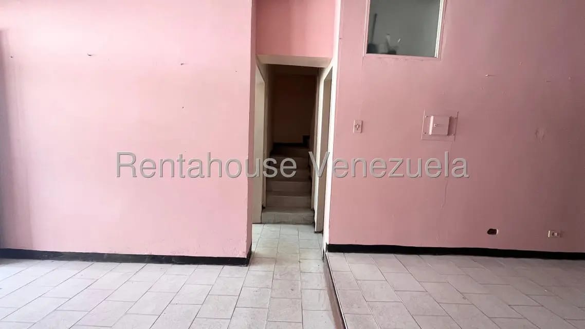 Casa (Duplex) en Venta en Zona Oeste, Lara - 9