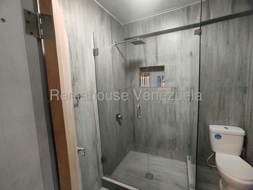Apartamento (Multiples Niveles) en Venta en Parroquia Santa Rosalia, Distrito Metropolitano - 17