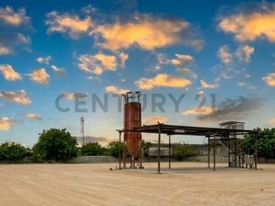 Terreno en venta en San felix avenida Diego Cisneros - 3