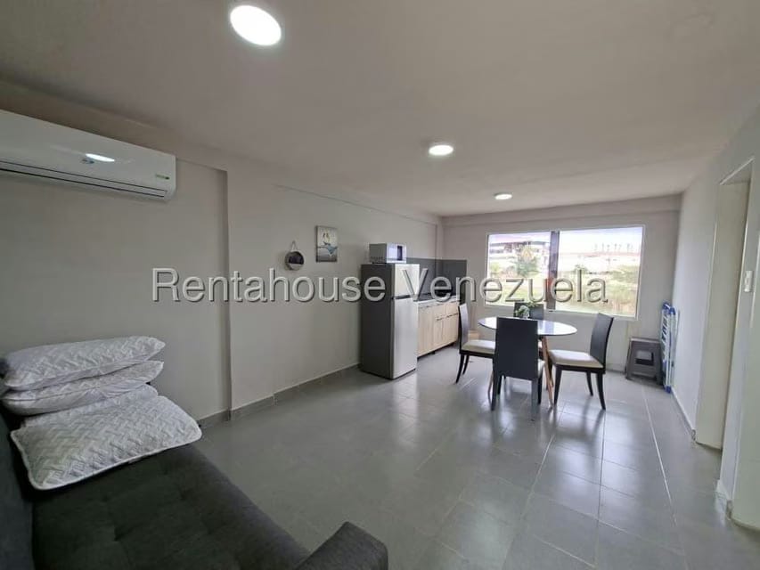 Apartamento (1 Nivel) en Venta en Flamingo, Falcon - 2