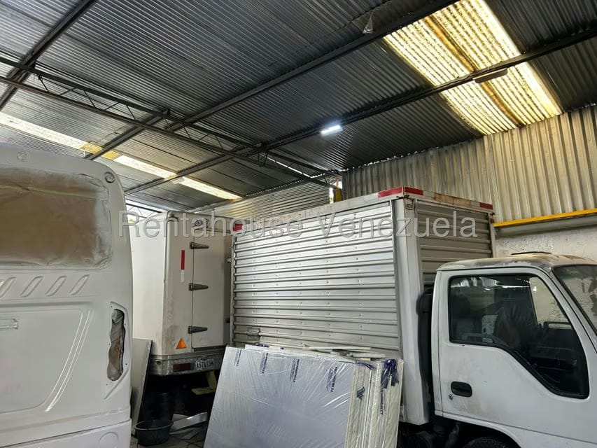 Terreno (Comercial) en Venta en Country Club, Distrito Metropolitano - 8