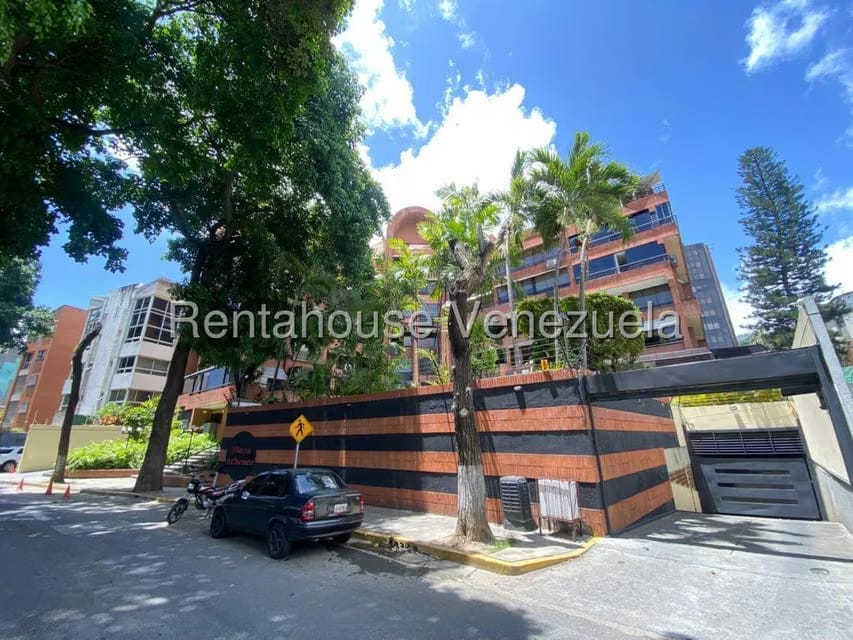 Apartamento (1 Nivel) en Alquiler en Los Naranjos de Las Mercedes, Distrito Metropolitano