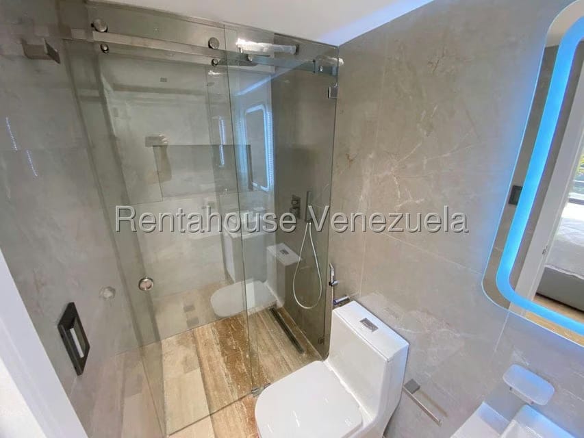 Apartamento (1 Nivel) en Alquiler en Los Naranjos de Las Mercedes, Distrito Metropolitano - 12