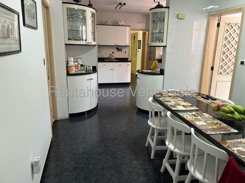 Apartamento (Multiples Niveles) en Venta en Miranda, Distrito Metropolitano - 11