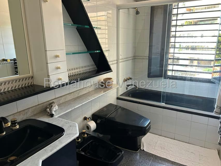 Apartamento (Multiples Niveles) en Venta en Miranda, Distrito Metropolitano - 20