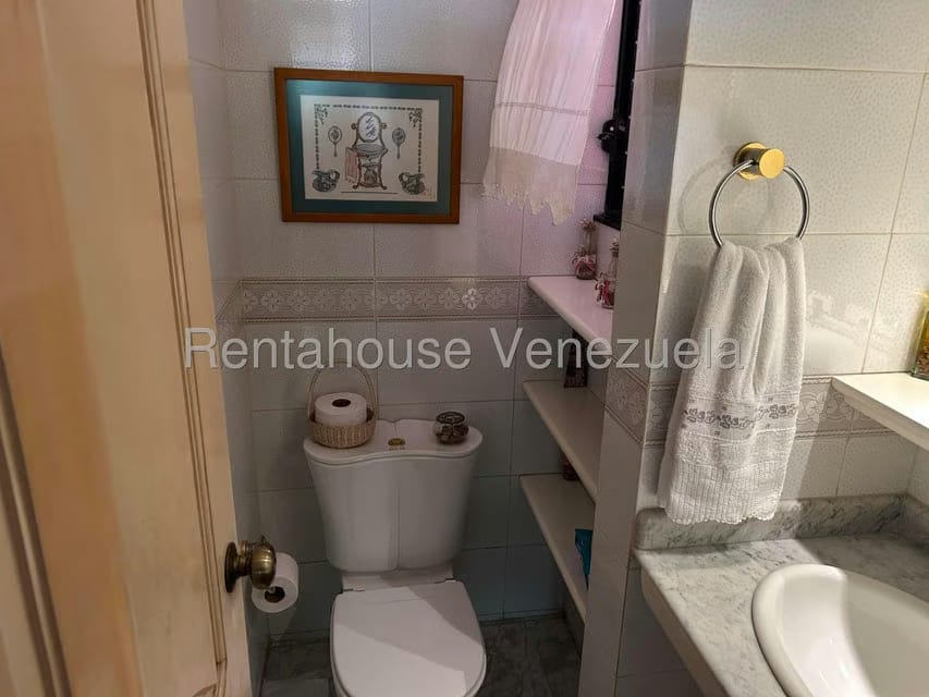 Apartamento (Multiples Niveles) en Venta en Miranda, Distrito Metropolitano - 23