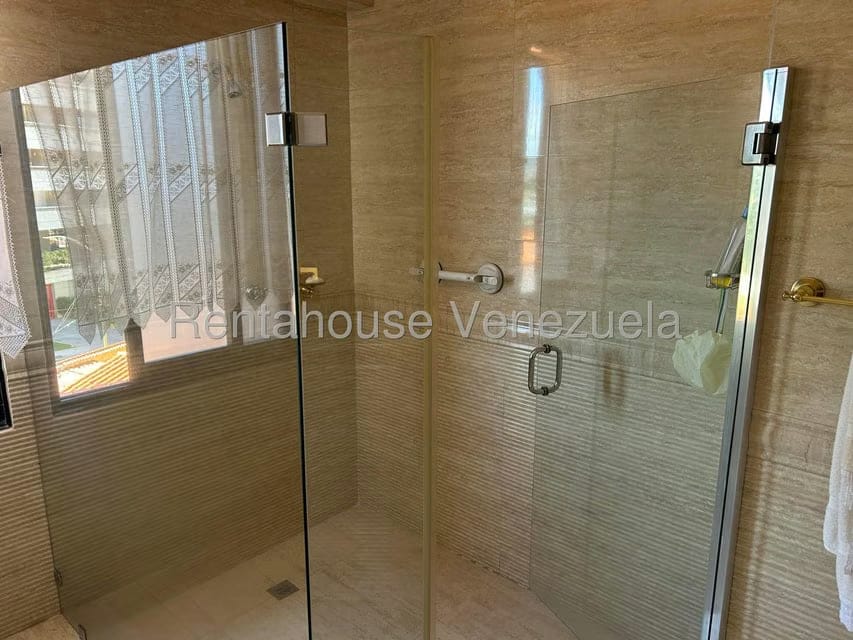 Apartamento (Multiples Niveles) en Venta en Miranda, Distrito Metropolitano - 24
