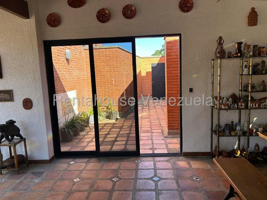 Apartamento (Multiples Niveles) en Venta en Miranda, Distrito Metropolitano - 53