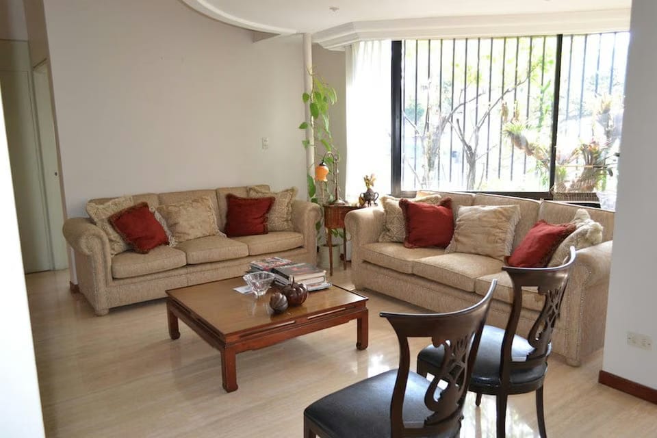 Apartamento (Duplex) en Venta en La Florida, Distrito Metropolitano - 16