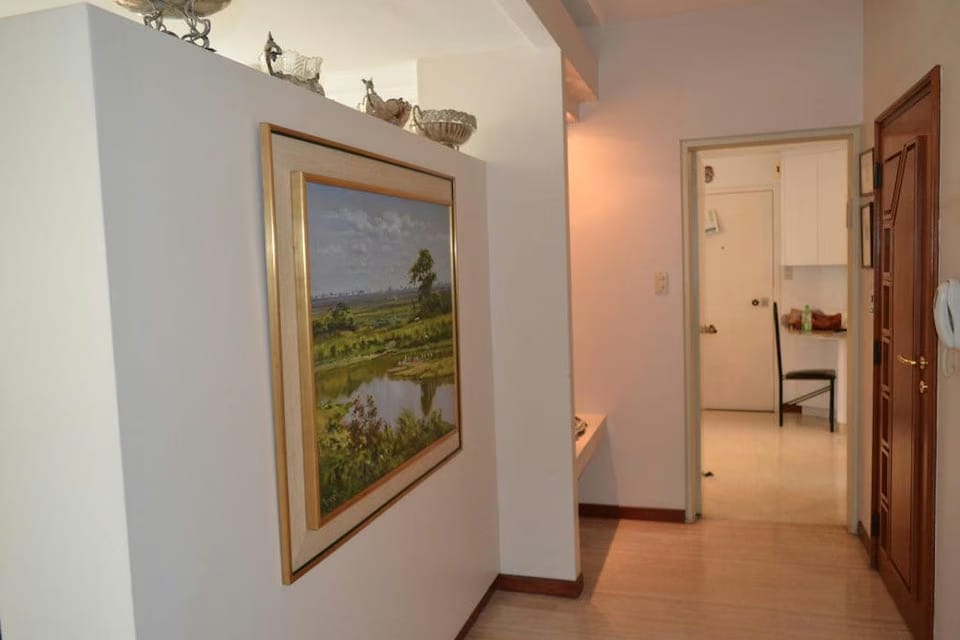 Apartamento (Duplex) en Venta en La Florida, Distrito Metropolitano - 4