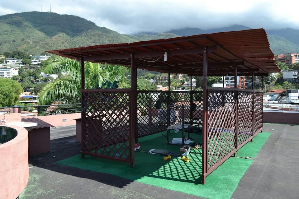 Apartamento (Duplex) en Venta en La Florida, Distrito Metropolitano - 39