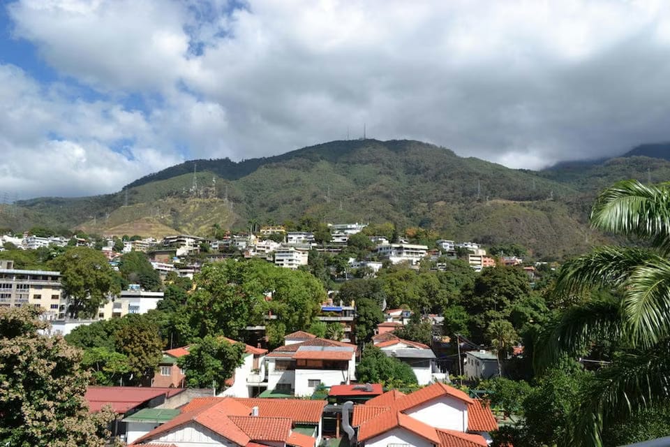 Apartamento (Duplex) en Venta en La Florida, Distrito Metropolitano - 40
