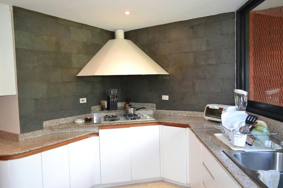 Apartamento (Duplex) en Venta en La Florida, Distrito Metropolitano - 5