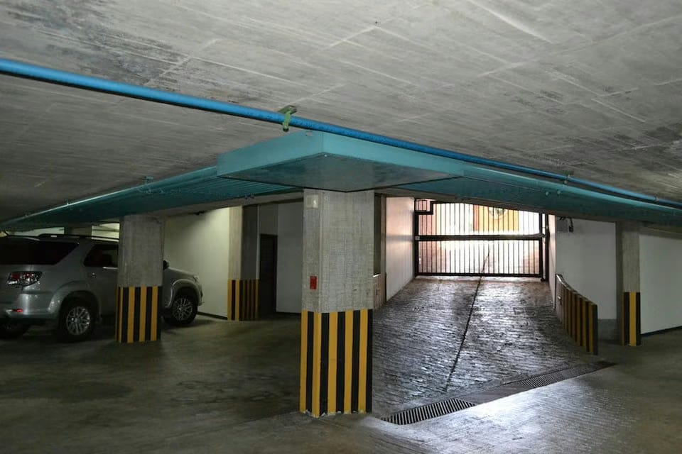 Apartamento (Duplex) en Venta en La Florida, Distrito Metropolitano - 41