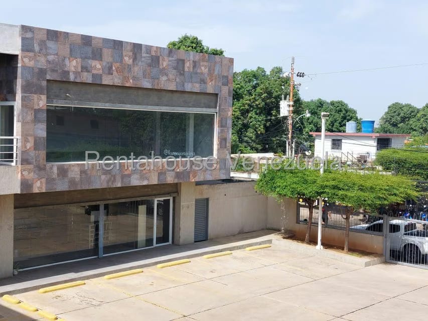 Comercial (Local Comercial) en Alquiler en La Curva de Molina, Zulia