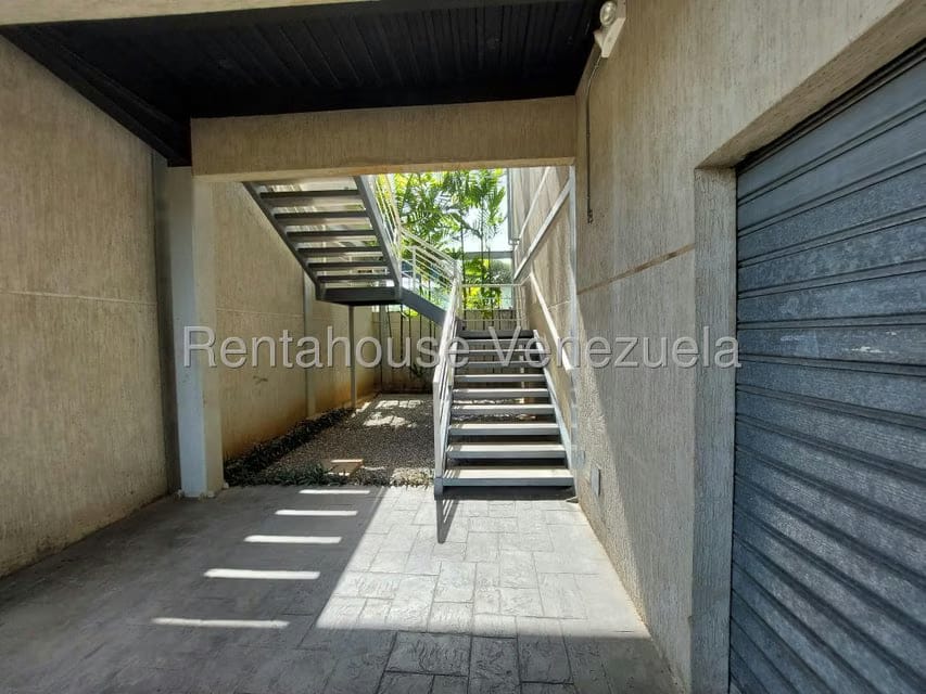 Comercial (Local Comercial) en Alquiler en La Curva de Molina, Zulia - 5