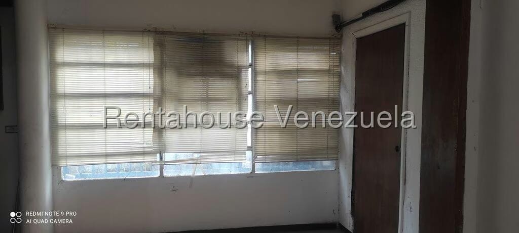 Comercial (Local Comercial) en Alquiler en Valle Abajo, Distrito Metropolitano - 18