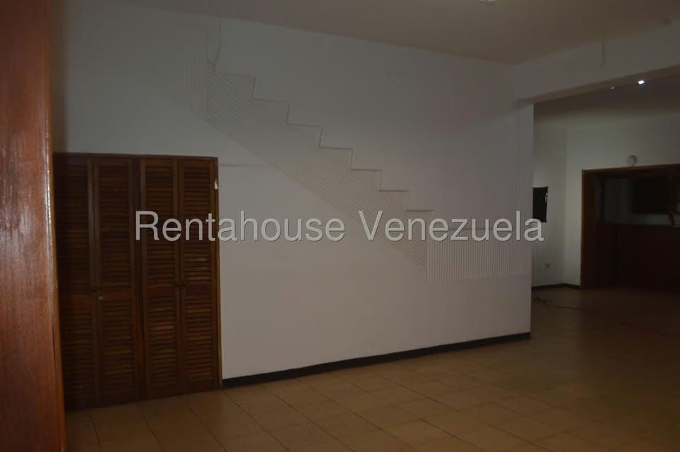 Comercial (Local Comercial) en Alquiler en Valle Abajo, Distrito Metropolitano - 5