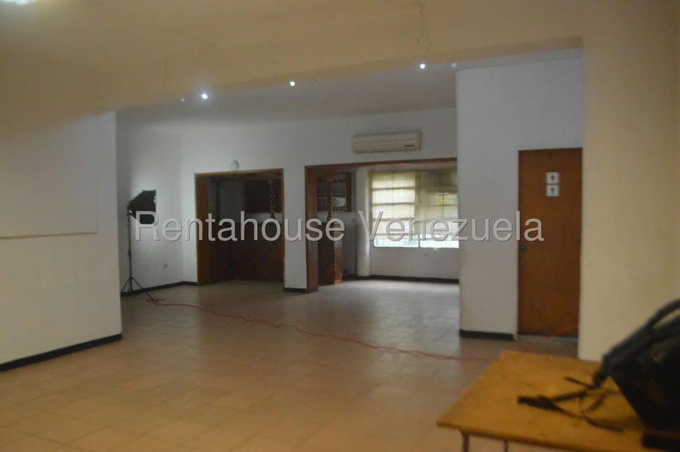 Comercial (Local Comercial) en Alquiler en Valle Abajo, Distrito Metropolitano - 7