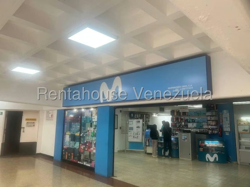 Comercial (Local Comercial) en Alquiler en Los Palos Grandes, Distrito Metropolitano - 26