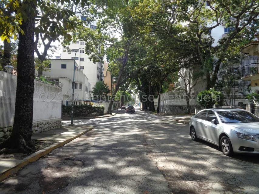 Comercial (Local Comercial) en Venta en La Campiña, Distrito Metropolitano - 13